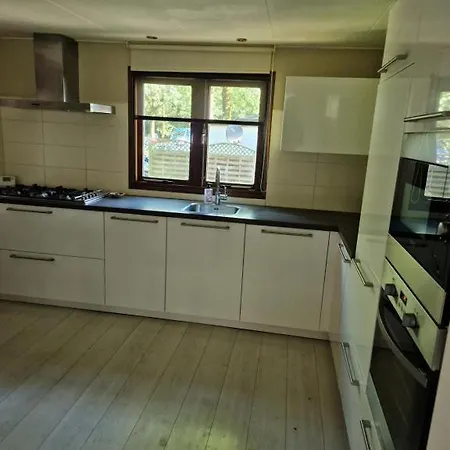 木屋 Rumah Bersama Kempenbos *