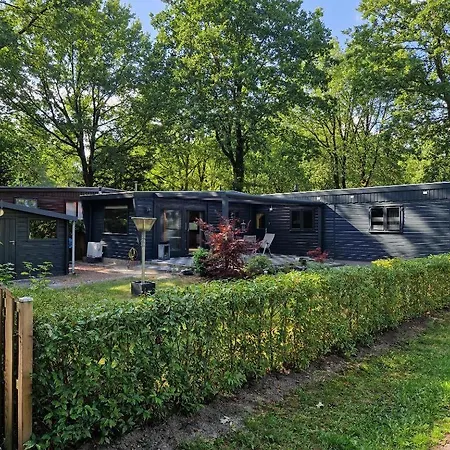 Rumah Bersama Kempenbos Chalet Diessen