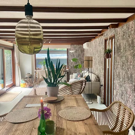 Chalet Rumah Bersama Kempenbos *